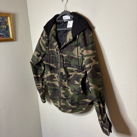 NWT EPTM Camouflage Hooded Jacket Men's Size Small - Picture 2 of 7